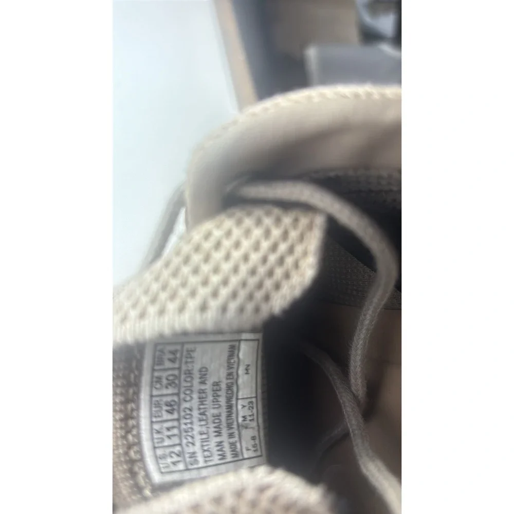 Skechers‎ Mark Nason  Casual Cell Wrap Robinson Men's US 12 Taupe Wingtip Oxford